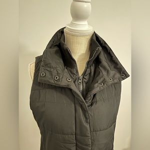 Motherhood Maternity Winter Vest Size Small